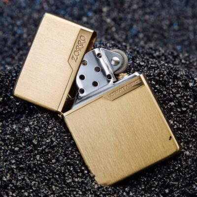Briquet Tempête Métal Or Brossé